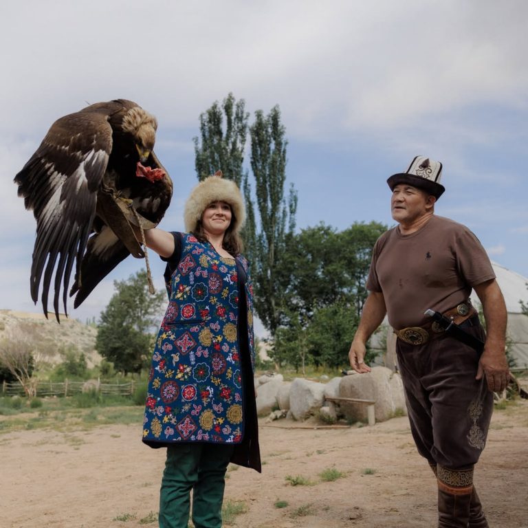 Eagle Hunting Show in Kyrgyzstan – Traditional Berkut Experience